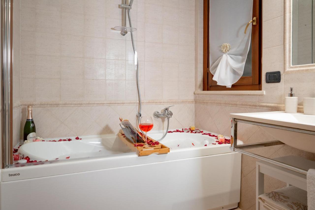 Suite Leonardo Relax Fiumicino Eksteriør billede